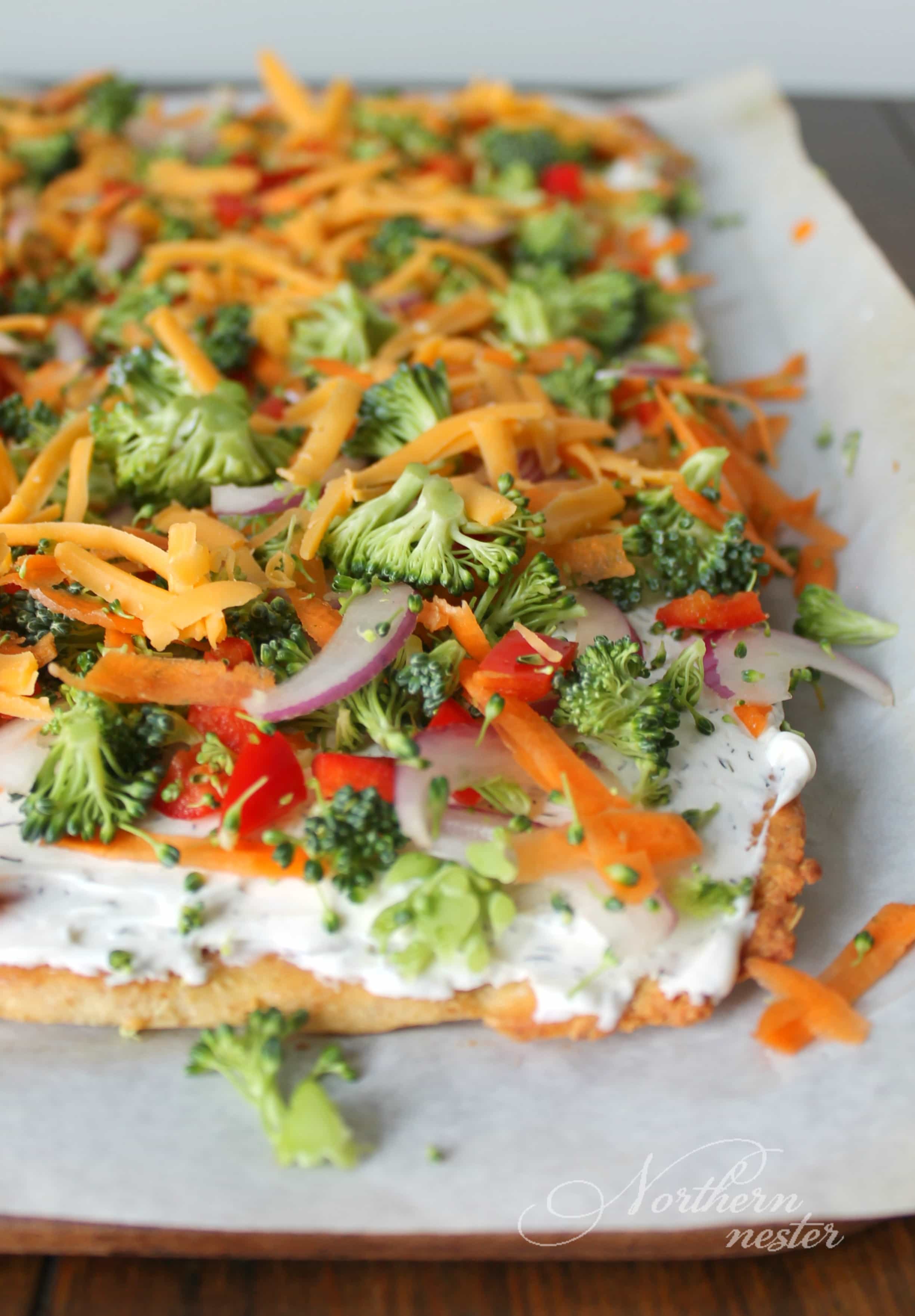 colorful veggie pizza