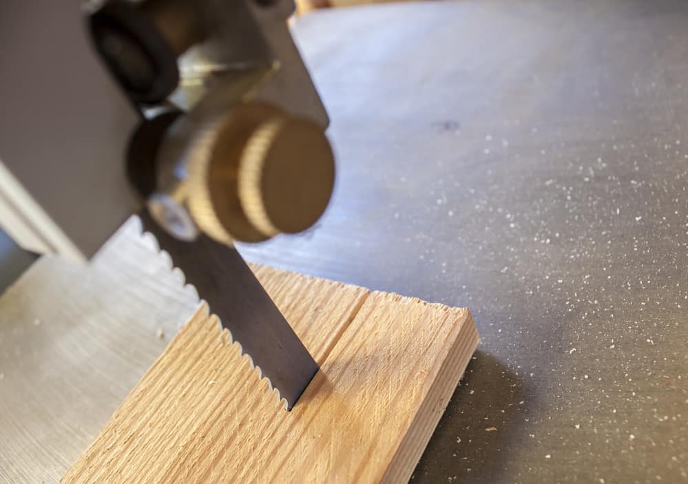 how long should a bandsaw blade last?