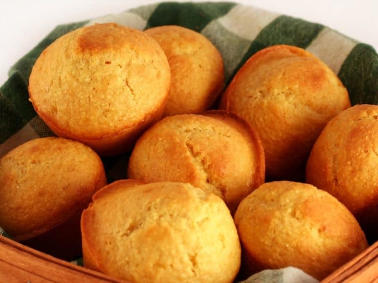 What to Eat With Cornbread? Northern Nester